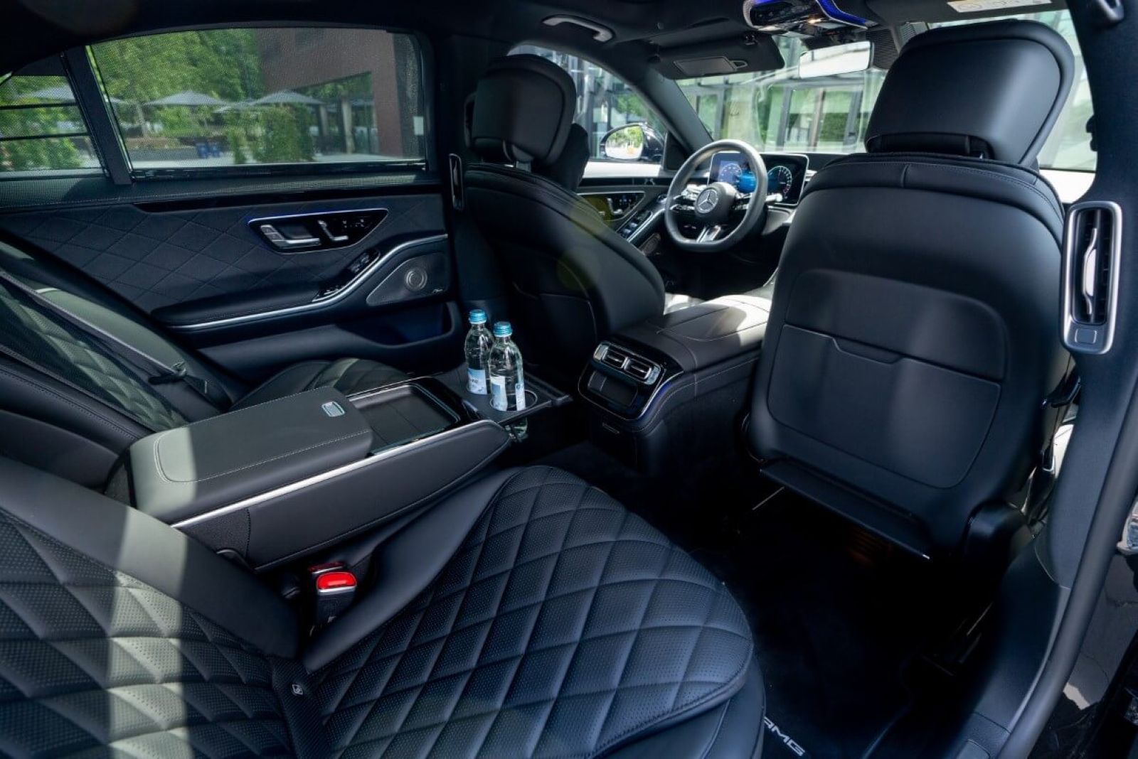 Limousine Mercedes S450 L 4matic Innenraum hinten.