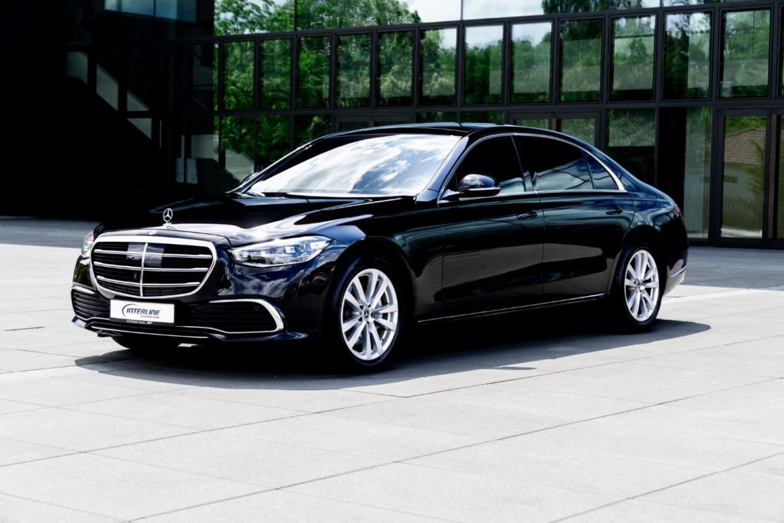 Limousine Mercedes S350 L 4matic von vorne.